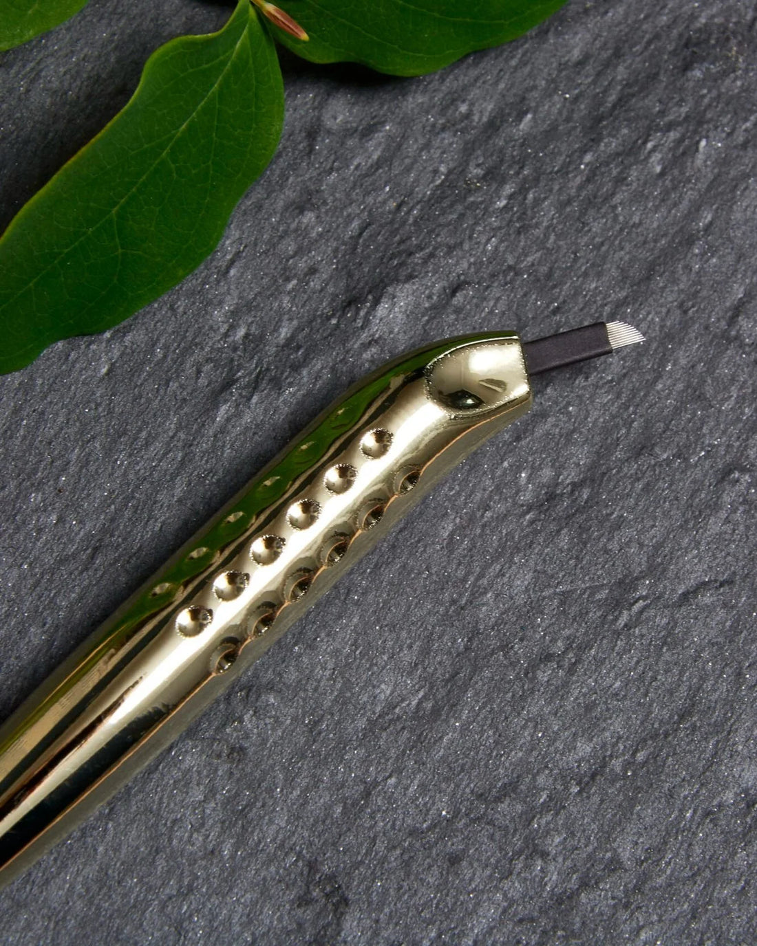 11-pin angled disposable microblading