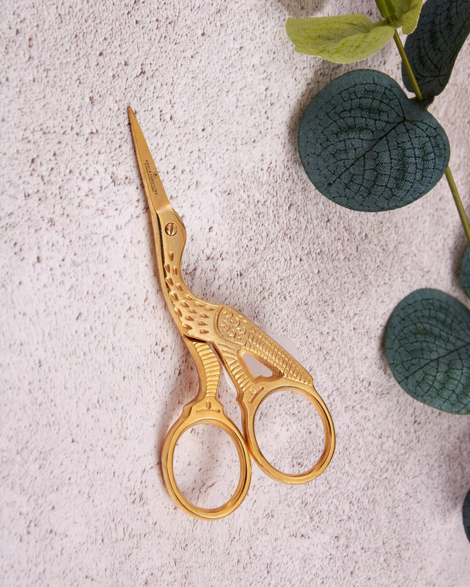 Ashaquilina Luxury Gold Brow Shaping Scissors 