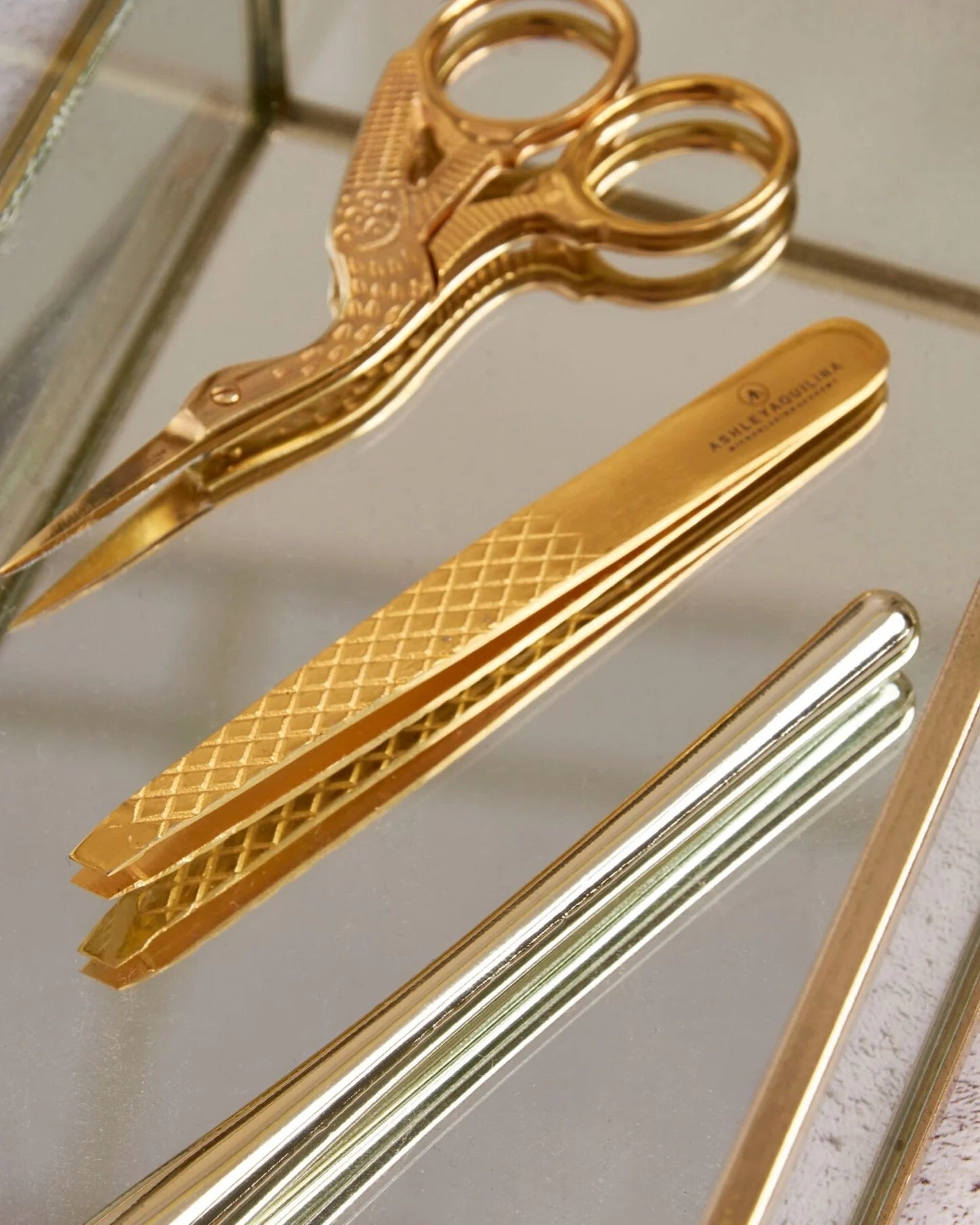 Ultra Precise Gold Tweezers  | Ashaquilina